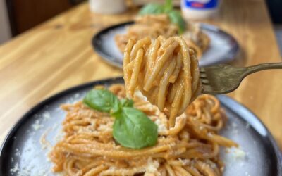PASTA CON SALSA ROSA