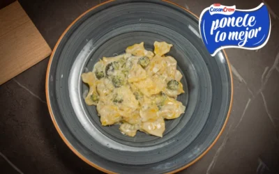 FARFALLE CON BRÓCOLI Y QUESOS
